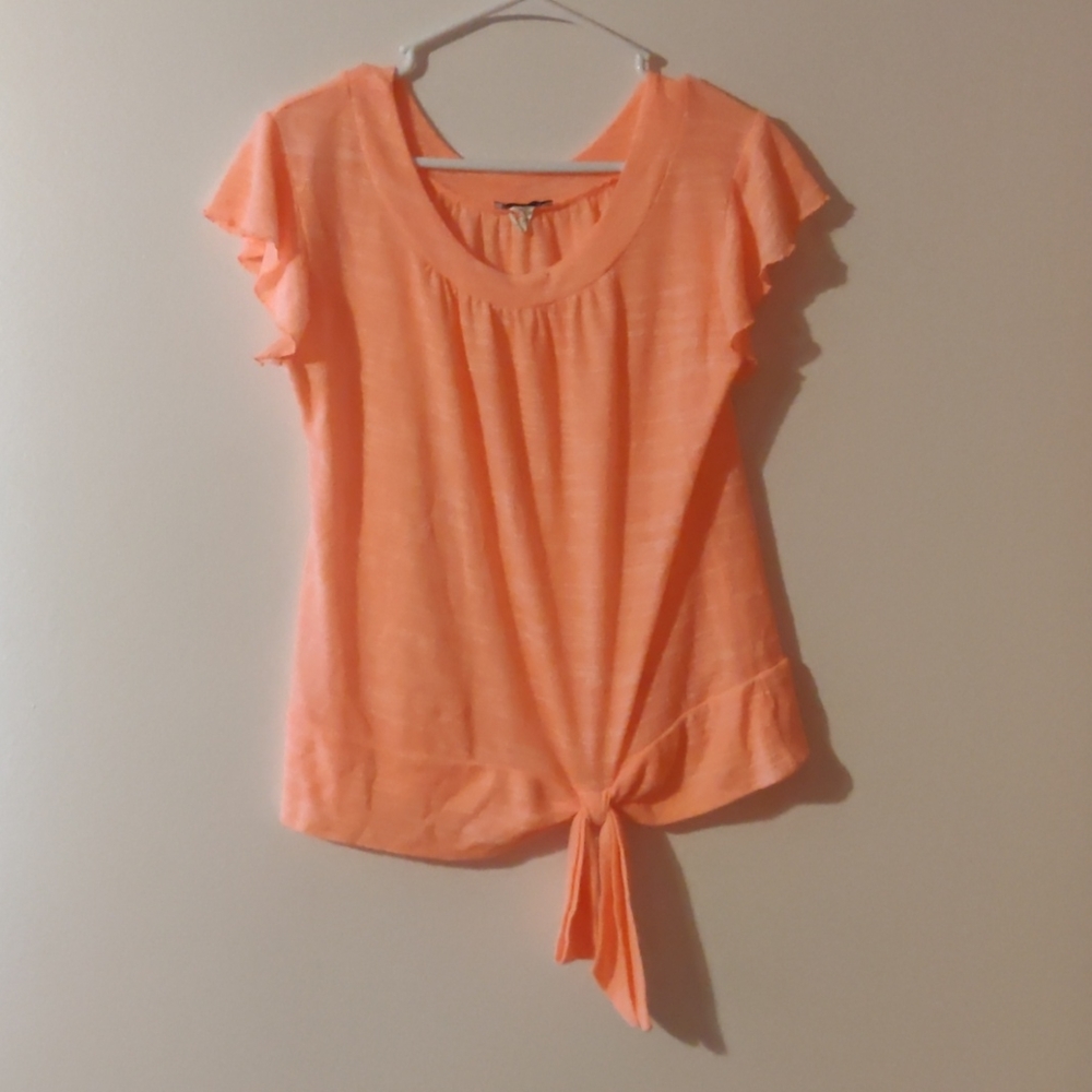 Bleeker & McDouglas top